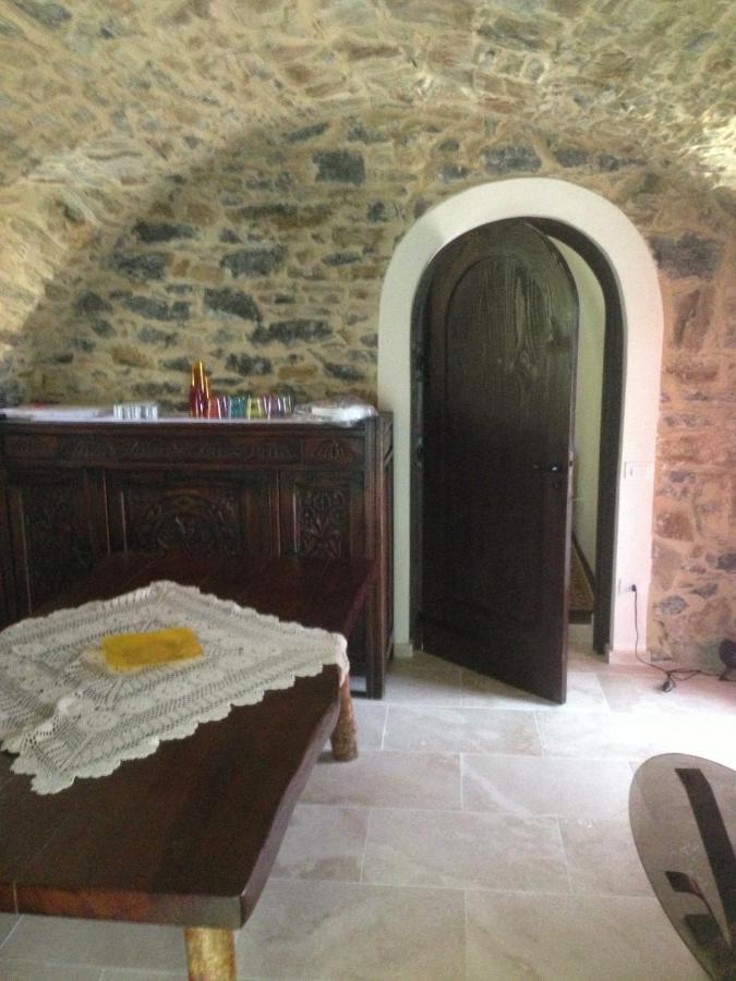Agriturismo Osteria Du Barba Pe' - Casa Cassini Бордихера Екстериор снимка